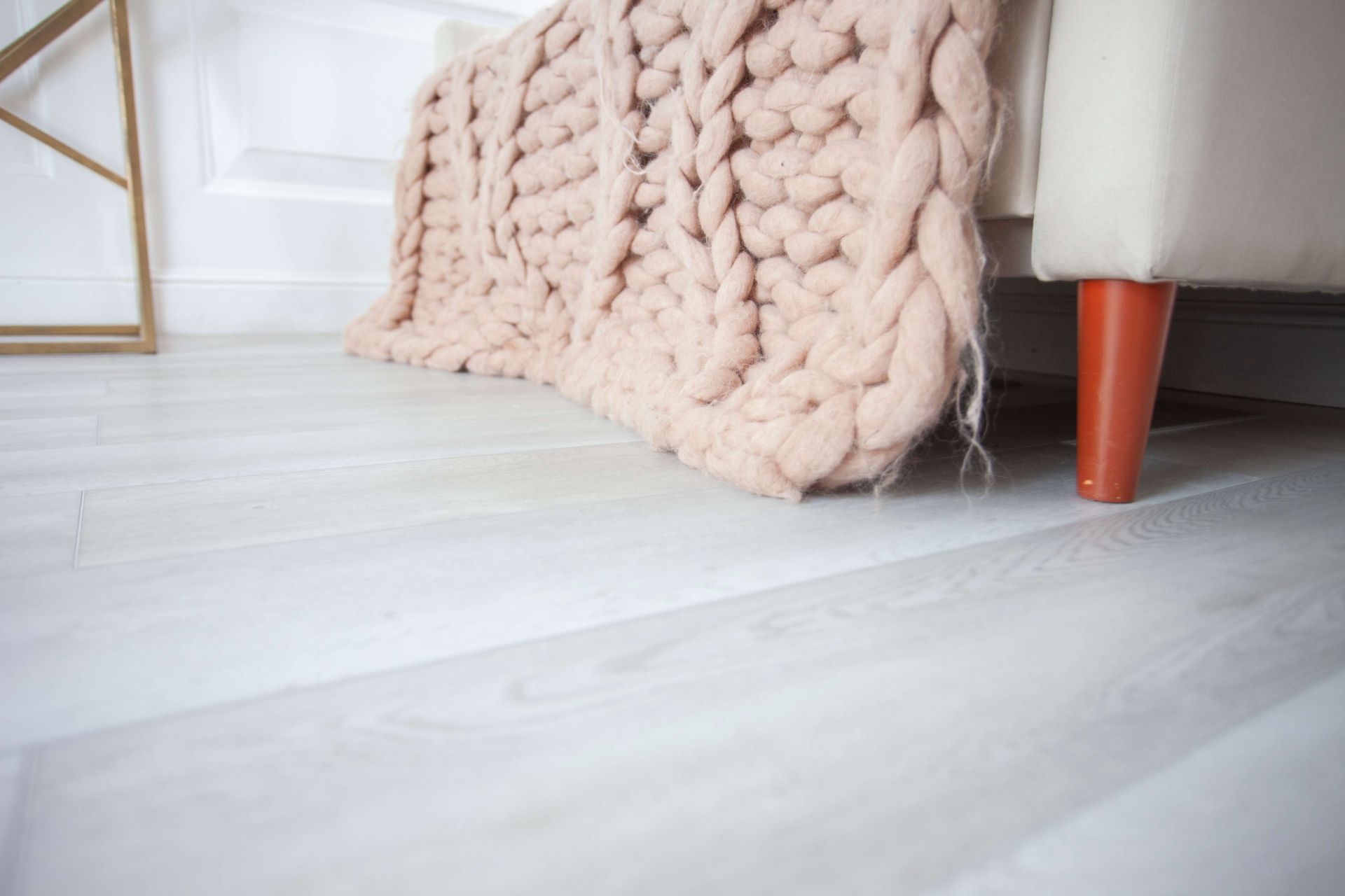 SPC ламинат «Damy Floor» Дуб Зимний (1220*180*4 мм) — купить в Брянске