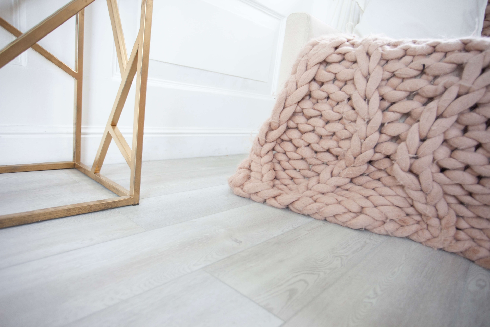 SPC ламинат «Damy Floor» Дуб Зимний (1220*180*4 мм) — купить в Брянске