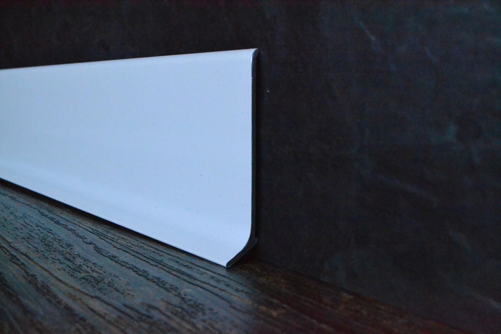 Плинтус алюминиевый L-образный белый (2500*11*60 мм) — купить в Брянске